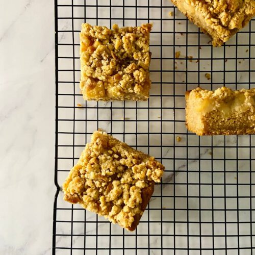 aple maple walnut streusel cake