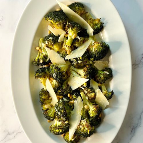 lemon garlic roasted broccoli by yeaheating